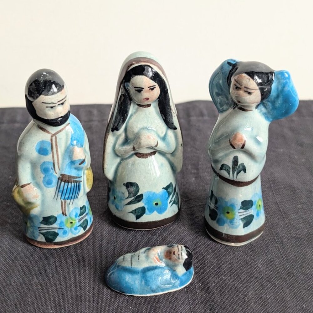 Vintage Tonala Pottery 4Pc Christmas Nativity Scene Family